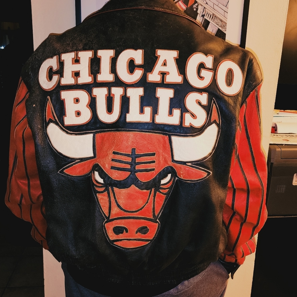 Chicago bulls reversible jeff Hamilton. Jacket